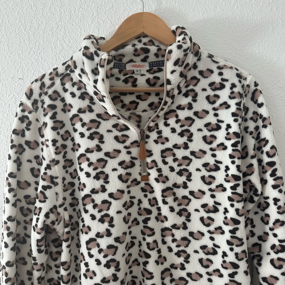 Plush Cheeta Pullover - Picture 4 of 4